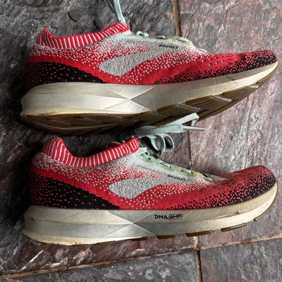 Brooks Levitate 2 Sneakers Size 8 - Picture 10 of 16